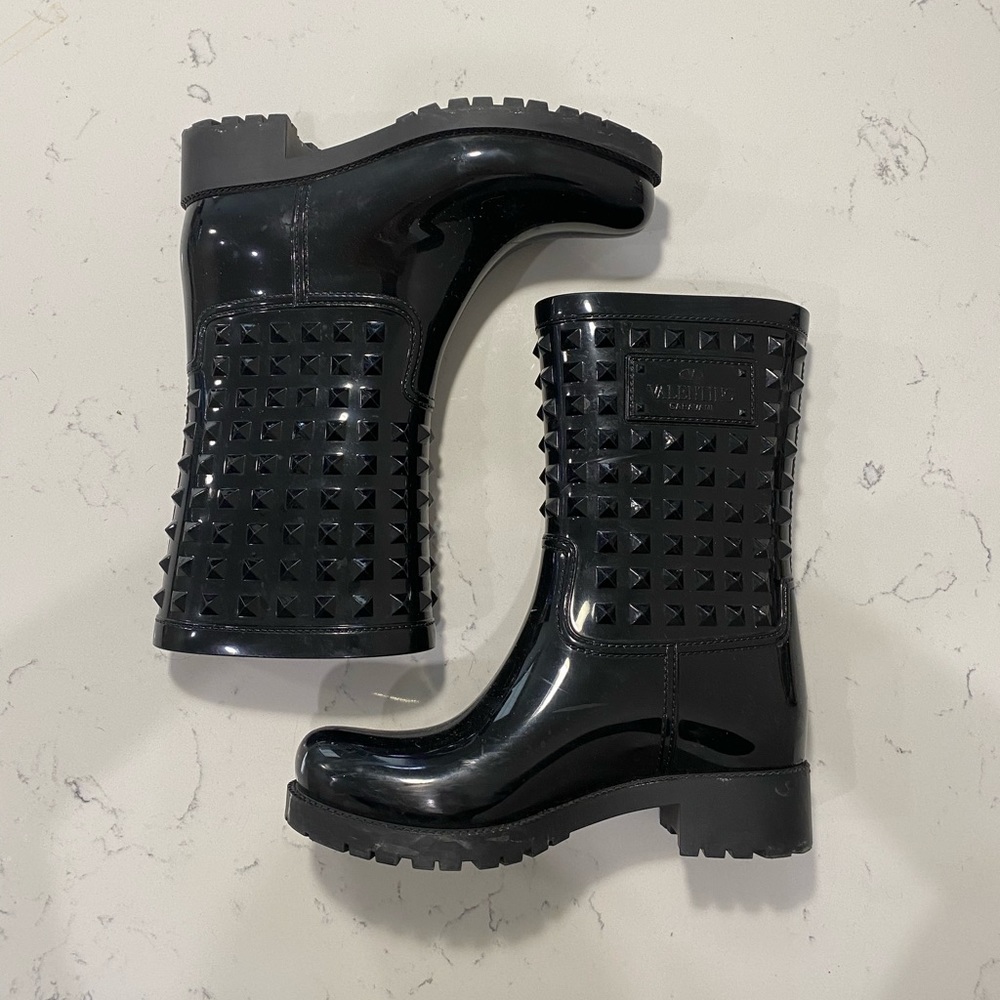 Valentino Garvani Rockstud Rainboots - Picture 5 of 6